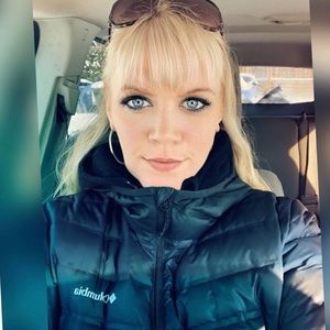 Meet your Posher, Kelli